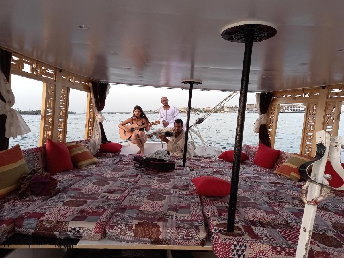 Nile Sunrise Felucca Boat Private Rental Luxor Exteriör bild