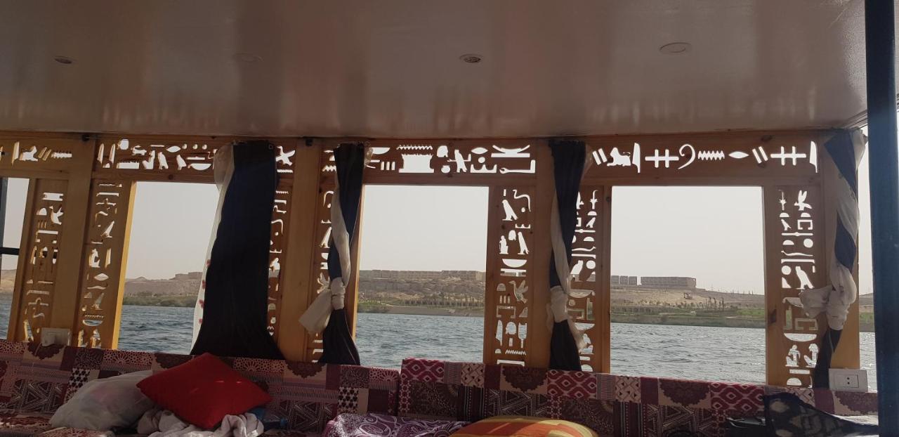 Nile Sunrise Felucca Boat Private Rental Luxor Exteriör bild