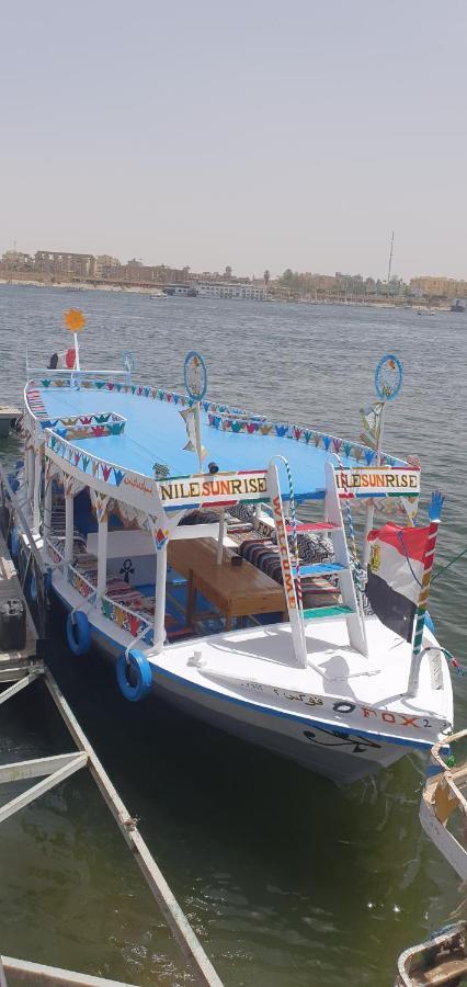 Nile Sunrise Felucca Boat Private Rental Luxor Exteriör bild