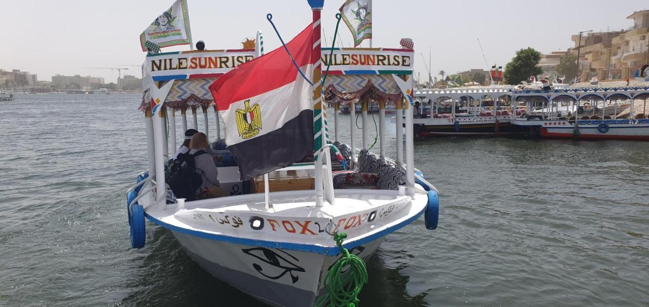 Nile Sunrise Felucca Boat Private Rental Luxor Exteriör bild